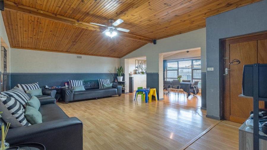 3 Bedroom Property for Sale in Belhar Western Cape